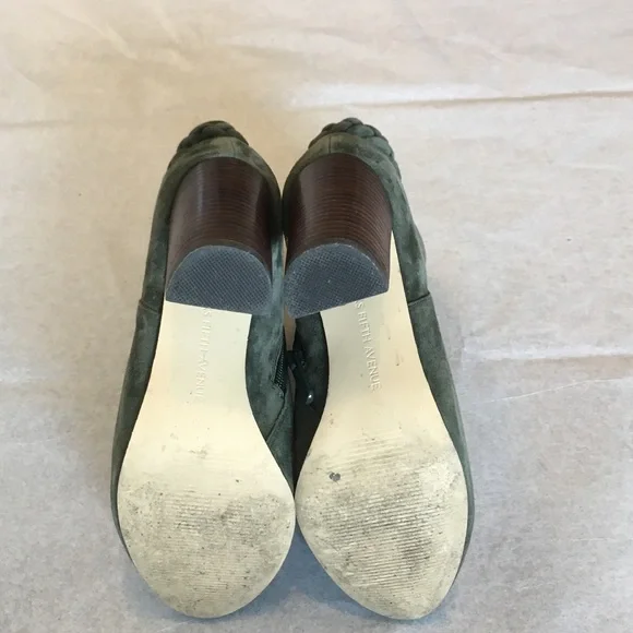 🏷️ SALE 🏷️  Saks Fifth Avenue Green Suede Boots - Picture 4 of 4